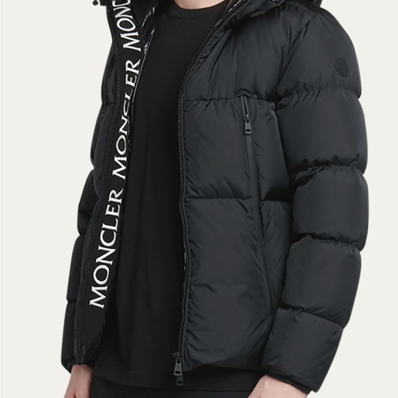 Moncler Montcla Black Puffer Jacket BRAND NEW WITH TAGS - Picture 5 of 5